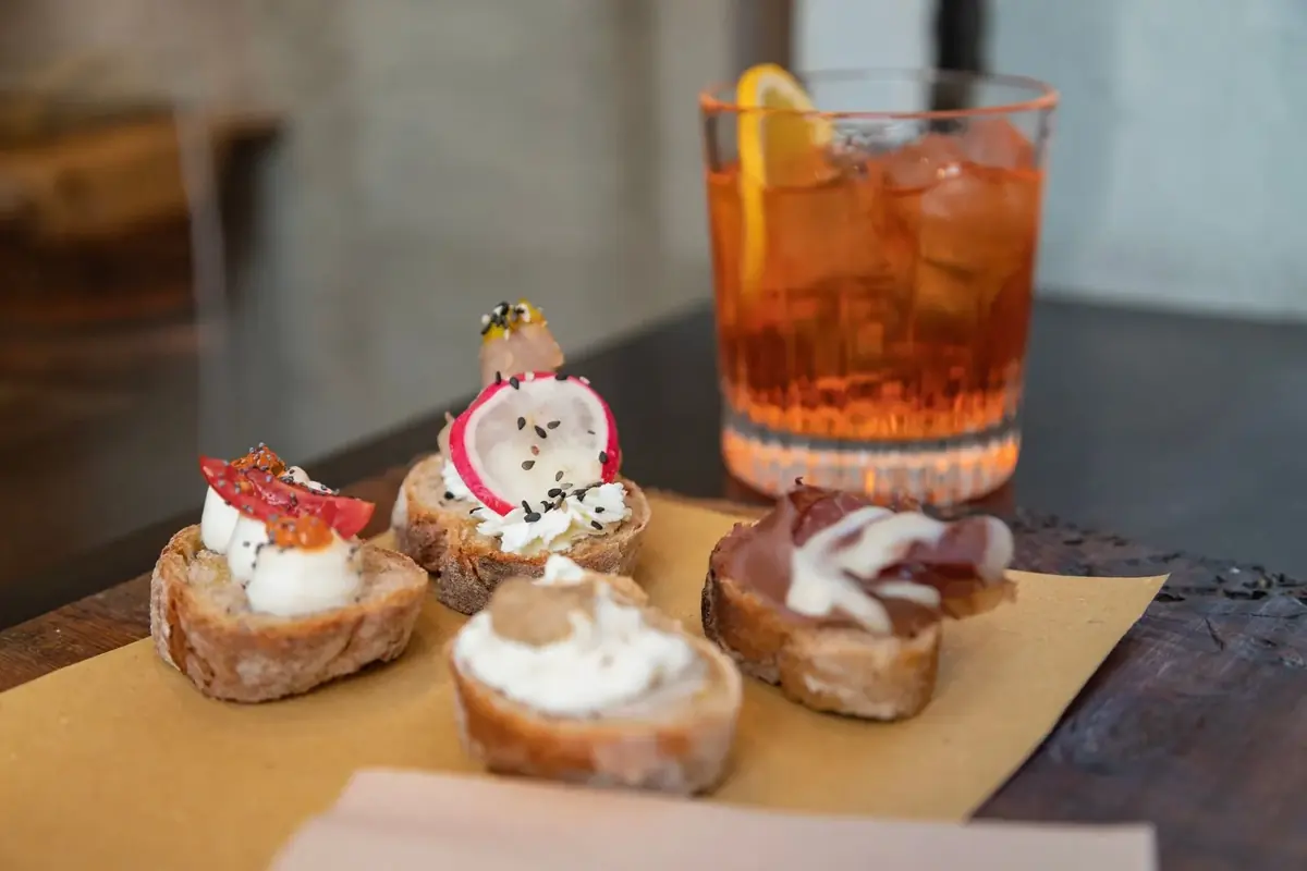 Aperol Spritz served with crostini