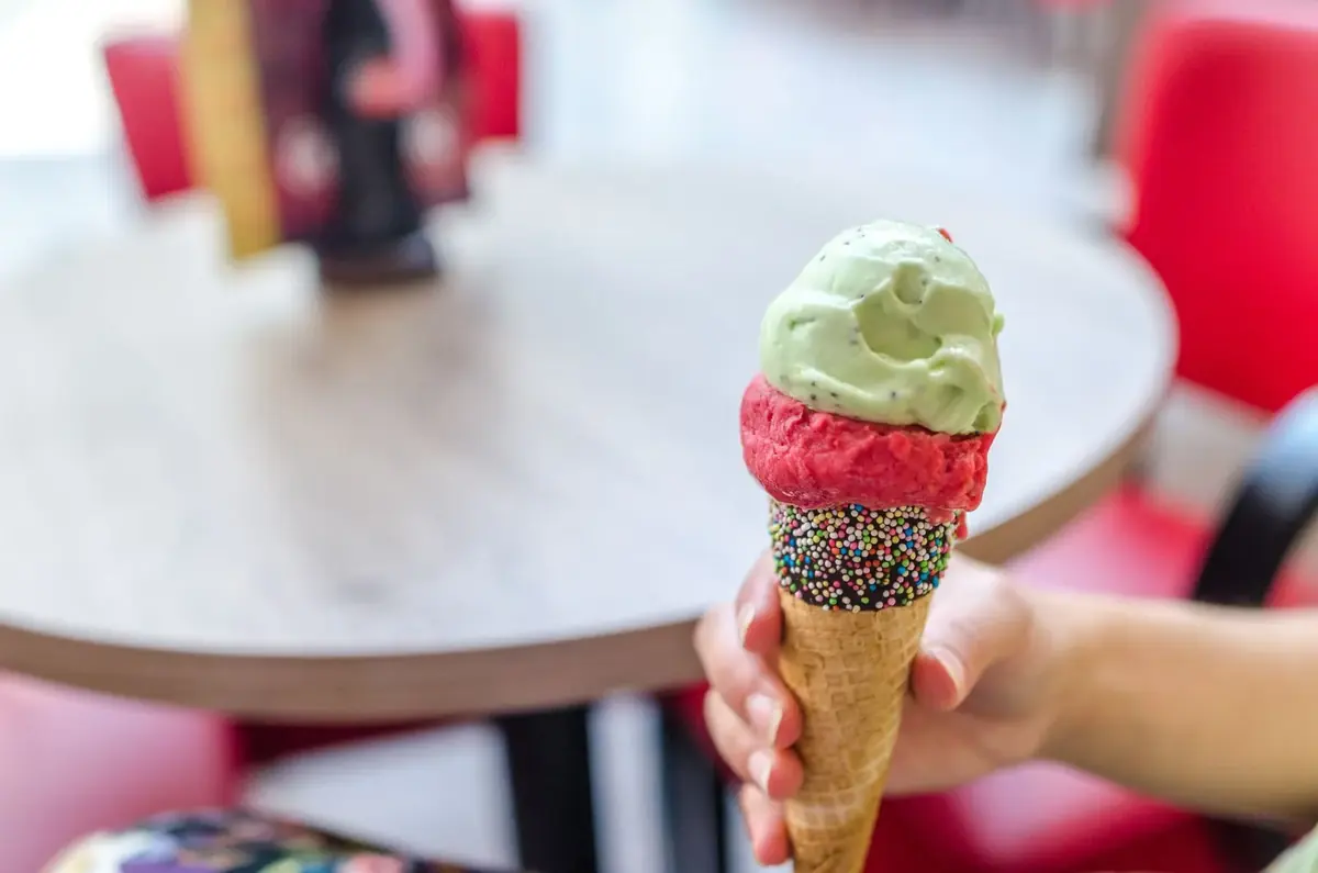 Two-scoop gelato cone