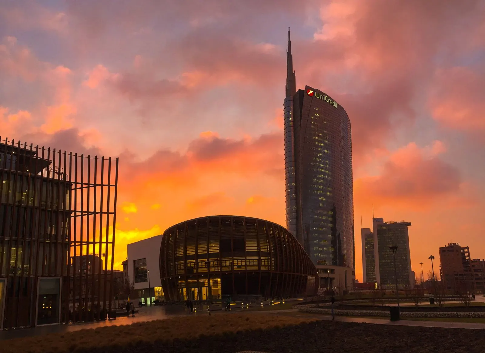 Porta Nuova at sunset (near Ratanà)