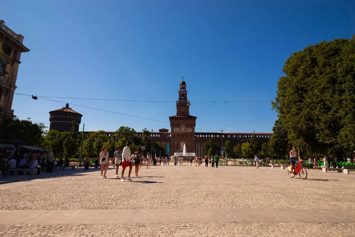 Castello Sforzesco thumbnail 3