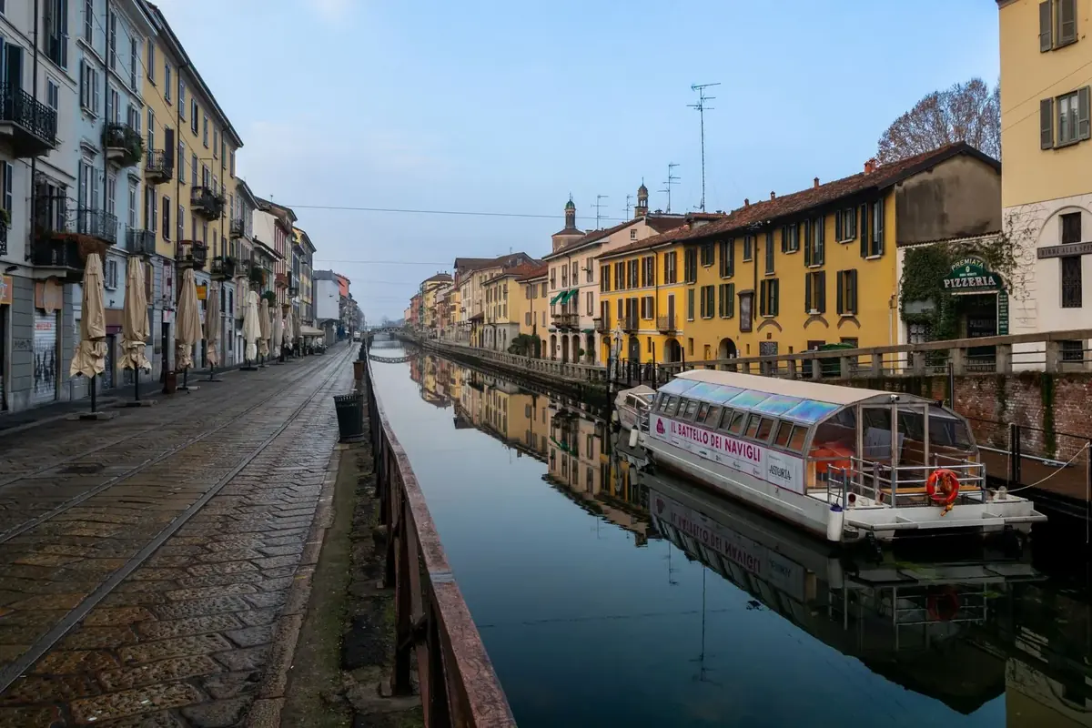 Naviglio Grande reflecting the canal-side houses