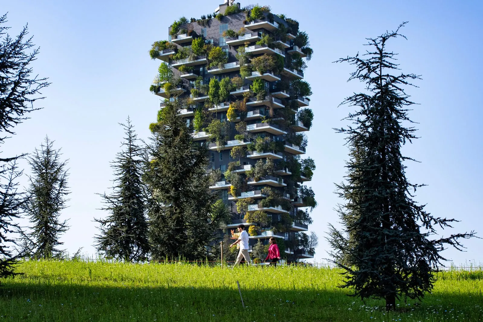 The Bosco Verticale, a few minutes from Isola